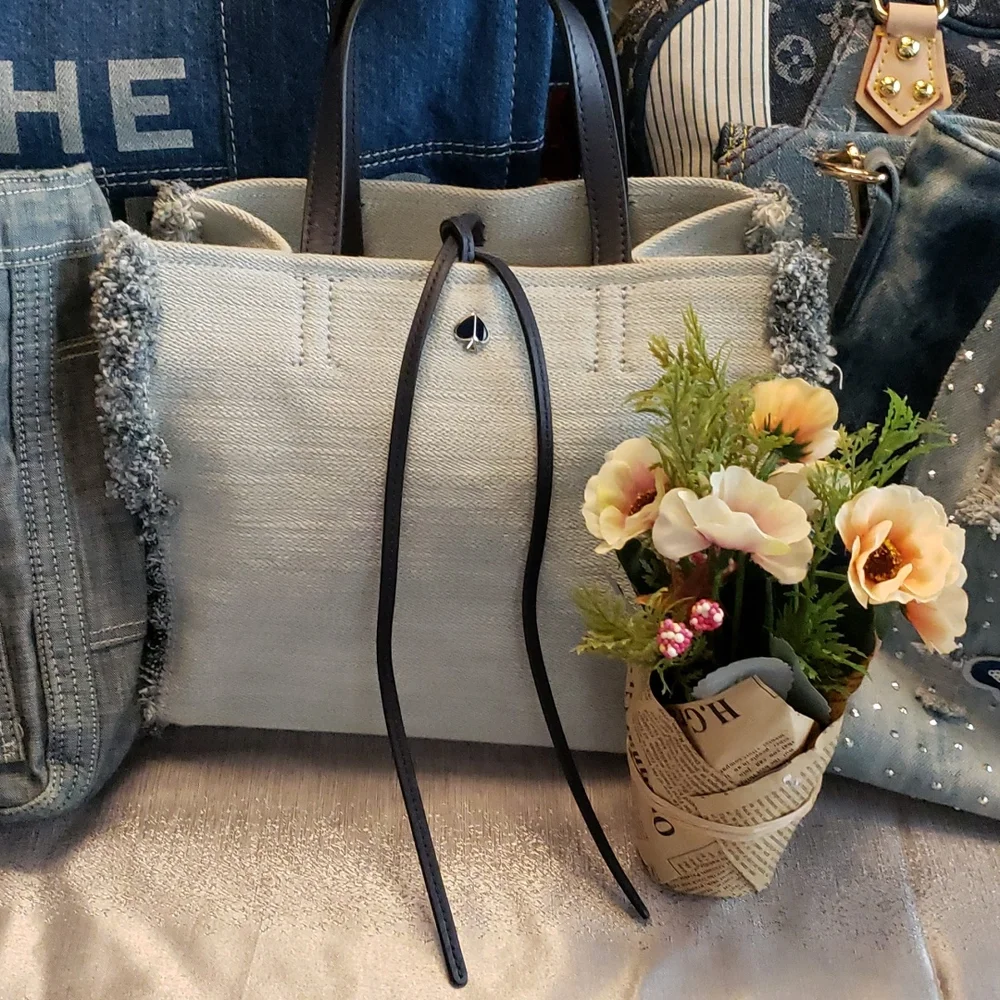 Kate Spade small tote - Picture 2 of 12